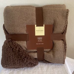 Sonoma Life Style Sherpa Throw